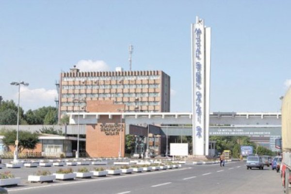 ArcelorMittal a redus producţia din cauza blocării cu gheaţă